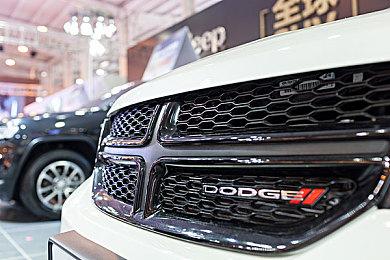 肉鸽动作游戏《地狱男爵：怀尔德之网》现已上市